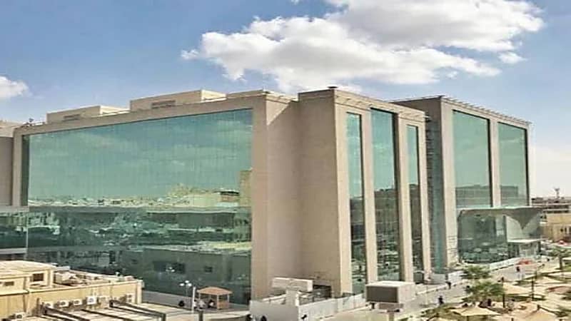 "سعود الطبيـة" توضح حقيقة ما يتداول بشأن استحداث جهاز لشفط الجلطات