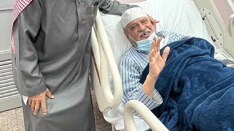 "الزياني" يدخل المستشفى إثر وعكة صحية