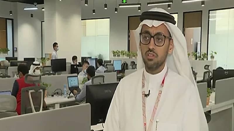 بالفيديو.. قصة مواطن برع في عمله فأصبح كبير قياديي الأمن السيبراني بشركة عالمية