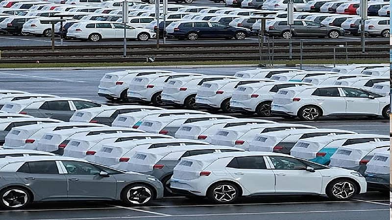 بالفيديو.. خبير: لا إضافة لقيمة الضريبة المضافة لمبالغ تعويض حوادث السيارات