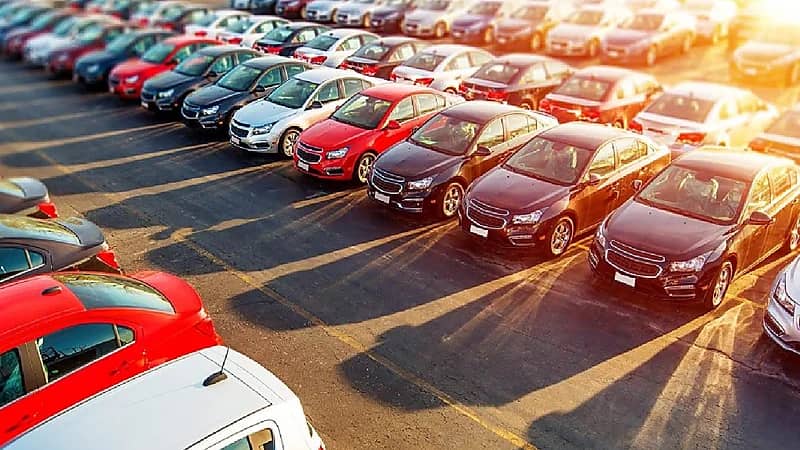 "الجمارك" تعلن إقامة مزاد علني لبيع سيارات في جمرك الحديثة