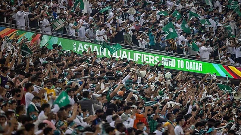 جماهير الاخضر تجهز تيفو مميز لمواجهة بولندا