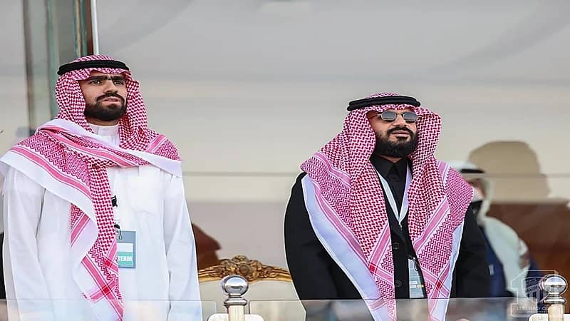 رئيس الاتحاد ونائبه يتوجهان إلى مدريد للاجتماع مع بنزيما