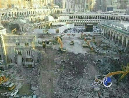 اشتاقت النفس وقبلها القلب ياأطهر بقاع الأرض 