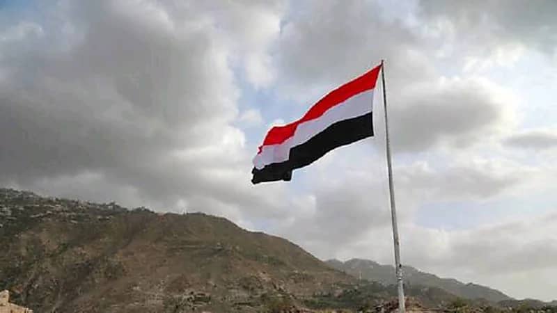 بينهم طفل.. مصرع 3 أشخاص بانفجار لغم حوثي في الحديدة