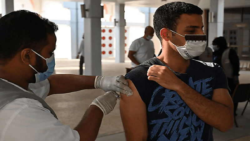 250 مواطنًا يقدمون الخدمات الصحية في مكة