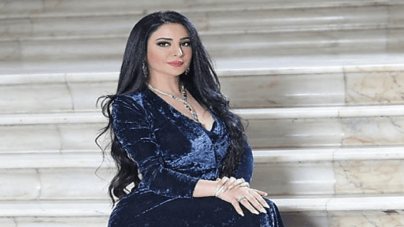 نجاح المساعید تعلق على اتھامھا بالتملق لدول الخلیج: افتخر ببداوتي