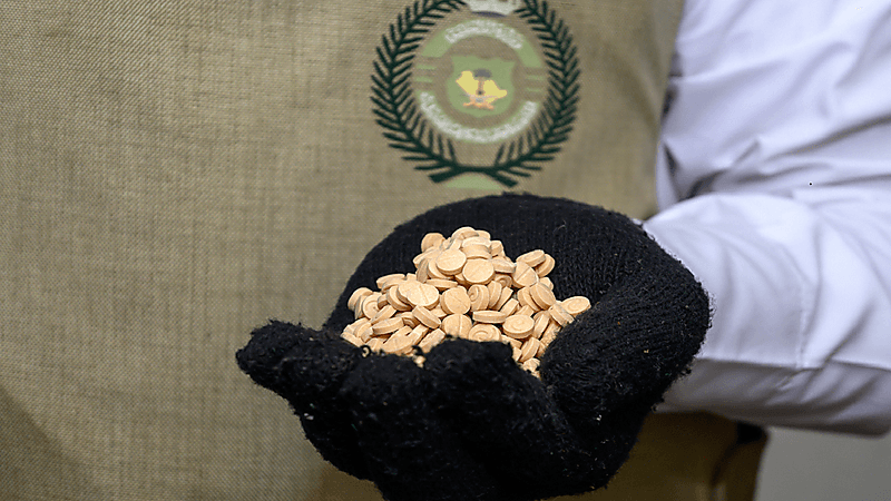 بالفيديو.. إحباط تهريب 5 ملايين قرص إمفيتامين بميناء جدة الإسلامي