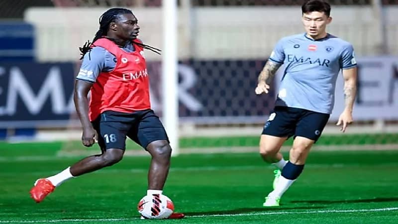 الهلال يتأهب للموسم الجديد بالمناورات الفنية