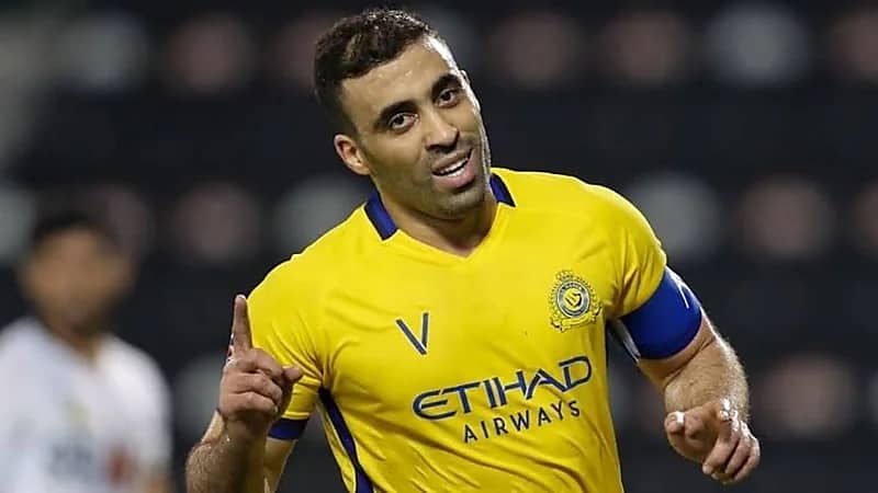 "بن زنان" للمغربي حمدالله:"علاقتك مع جمهور النصر يحكمها الملعب"