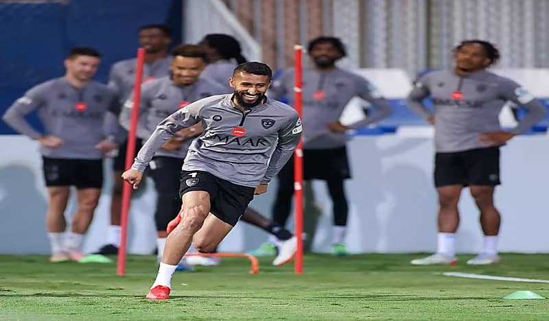 الهلال ينهي تحضيراته  الميدانية استعدادا لمواجهة الفيحاء "صور"
