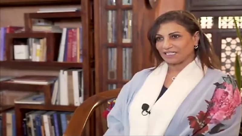 بالفيديو.. أول مهندسة كيمائية سعودية توظفت منذ ٤٢ عام تروي قصتها