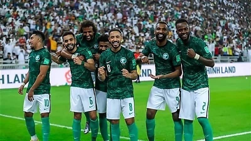 الأخضر يتقدم في التصنيف الدولي
