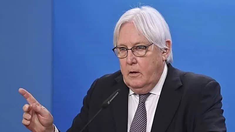 غريفيثس يشيد بدور المملكة والإمارات في مساعدة العملة اليمنية على التعافي