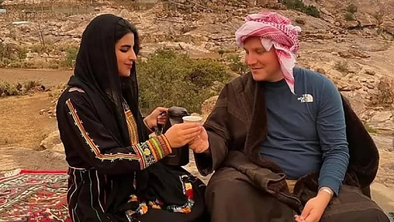 قصة "أبو متعب الأميركي" الذي أشعل مواقع التواصل الاجتماعي في المملكة