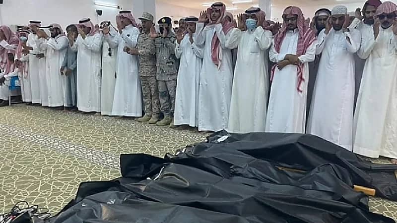 تشييع جنازة 5 شبان لقوا مصرعهم في حادث طريق وعلان