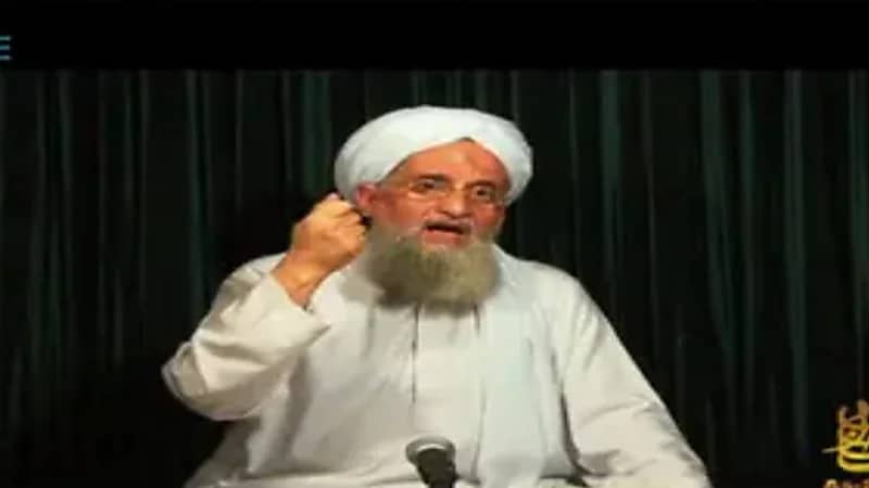 مضبوطات عثر عليها بحوزة الظواهري تكشف عن أسراره وحياته الغريبة