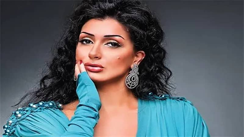 شاهد.. إطلالة مثيرة للفنانة غادة عبدالرازق تبهر جمهورها 