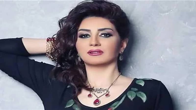إطلالة جديدة للفنانة وفاء عامر تبهر جمهورها 