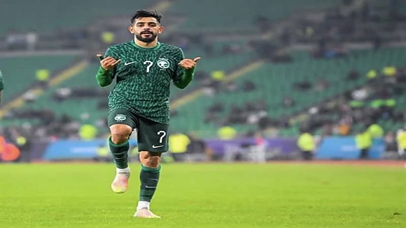 الأهلي يقترب من ضم سميحان النابت لصفوفه