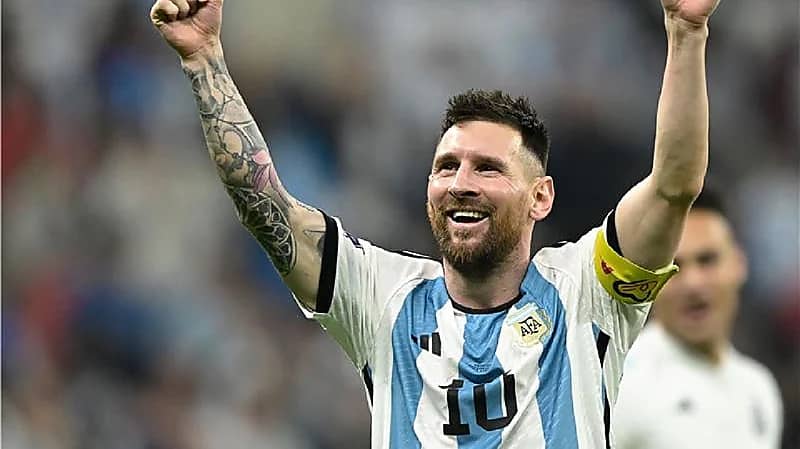 الهلال مستعد لمنح ميسي أعلى راتب بالعالم