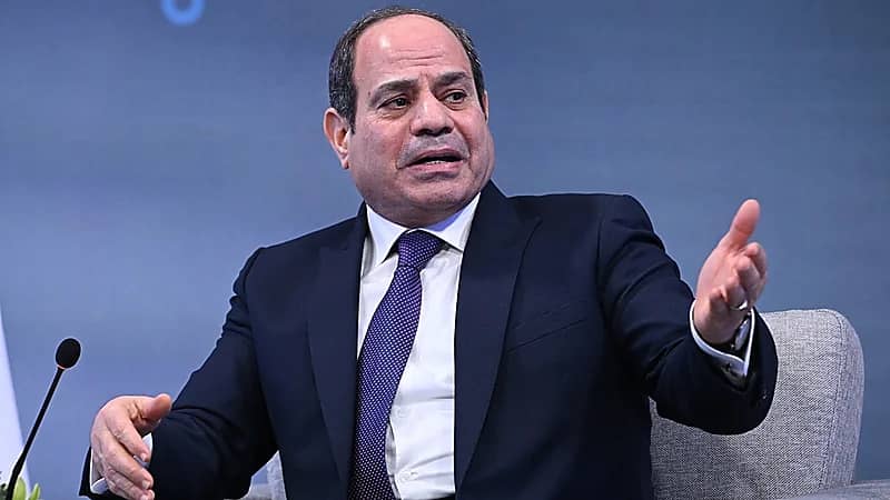 الرئيس السيسي لفتاة: "أنا مش خايف"