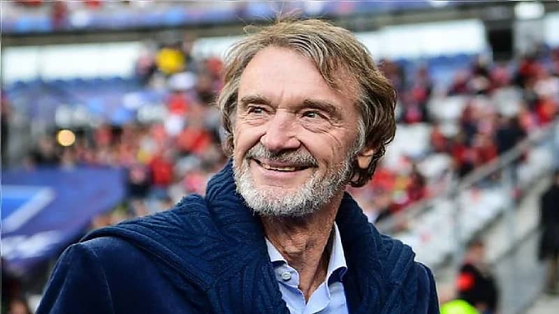 ملياردير يعرض 5 مليارات جنيه إسترليني مقابل شراء مانشستر يونايتد