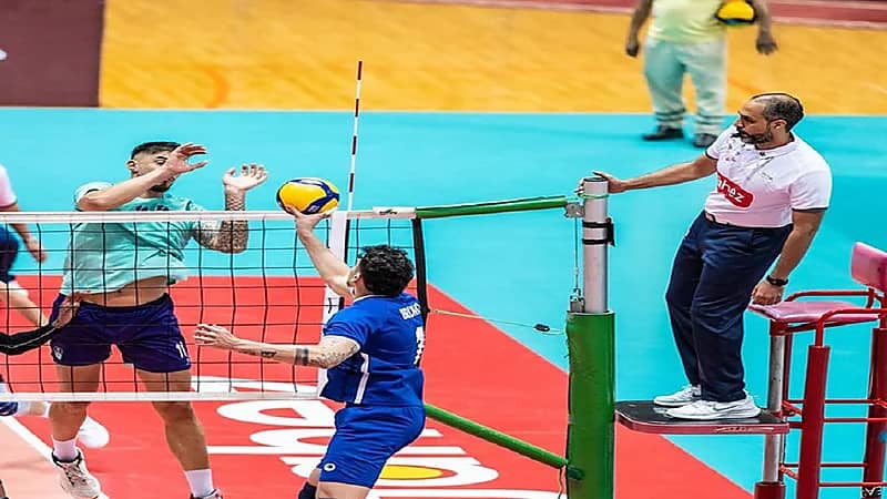 الأهلي يستعد لمواجهة الهلال بدوري الطائرة