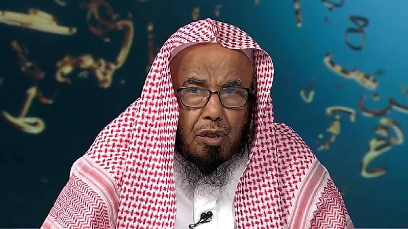 حكم اشتراط بائع سيارة على مشتريها بعدم التصرف فيها إلا بموافقته (فيديو)