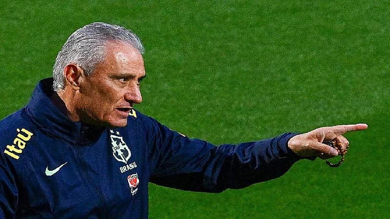 النصر يتفاوض مع مدرب البرازيل السابق