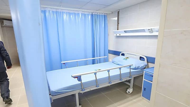 استشاري: يجب إنشاء وحدة صحية في كل مدرسة