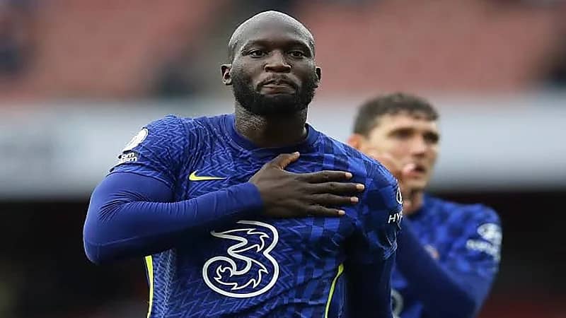 الهلال يقترب من ضم لوكاكو براتب خيالي