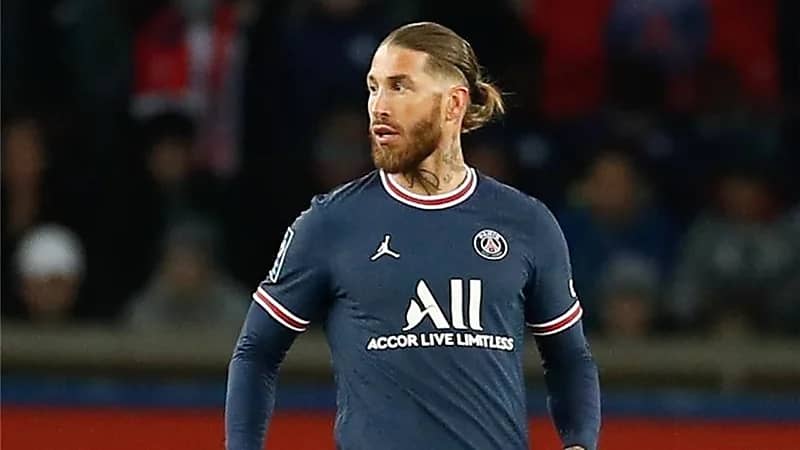 إشبيلية يقدم عرضا لراموس 