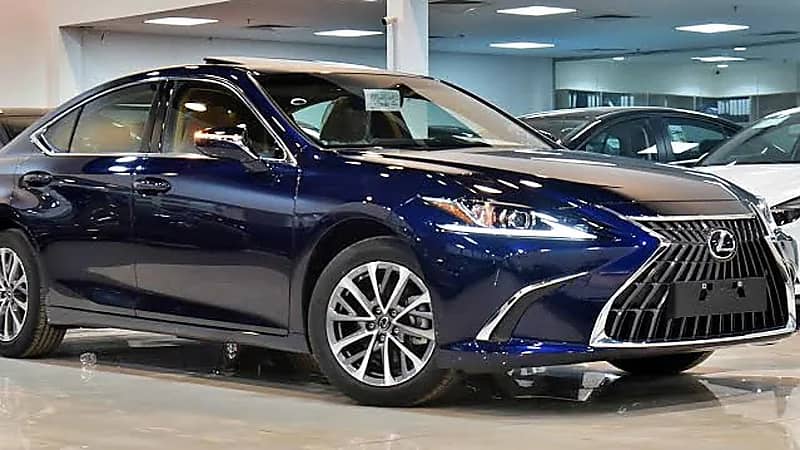 أسباب جعلت سيارات لكزس تتواجد بقوة في أسواق المملكة