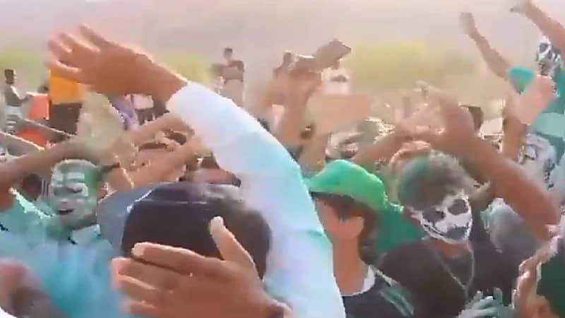 جمهور الأهلي في اليمن يردد الأهزوجة الجديدة .. فيديو
