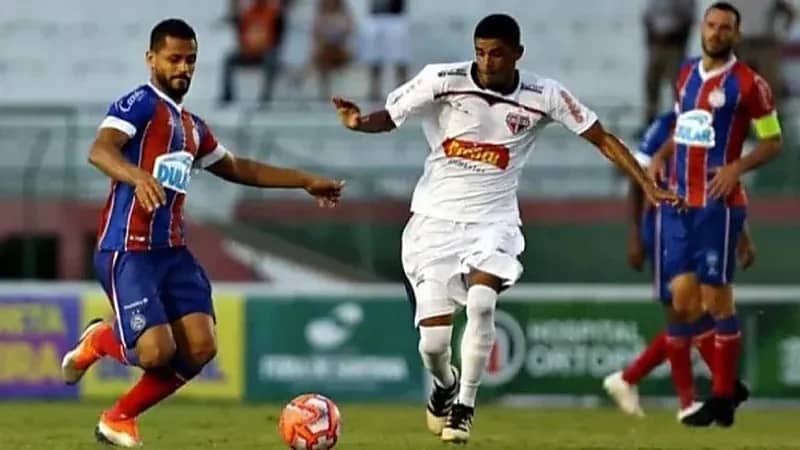 مهاجم برازيلي يسقط ميتًا خلال التدريبات