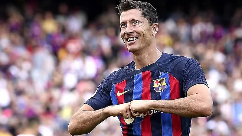ليفاندوفسكي يكشف سبب تراجع مستوى بطولة الدوري الإسباني .. فيديو