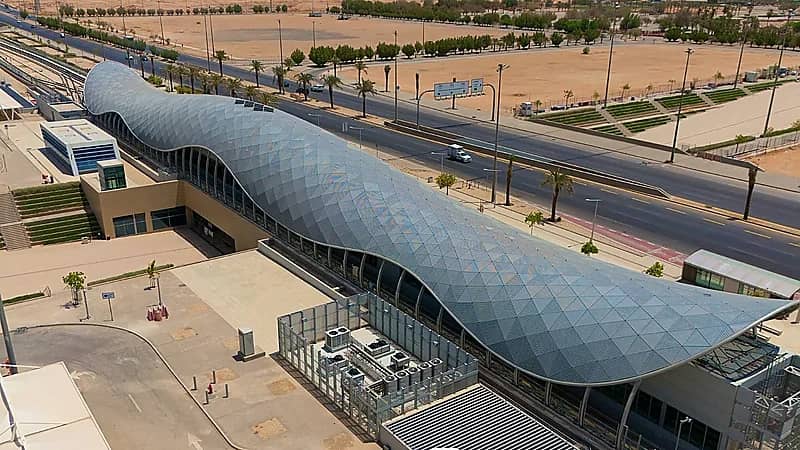 اكتمال الأعمال الخارجية لمحطة استاد الملك فهد الدولي بالرياض