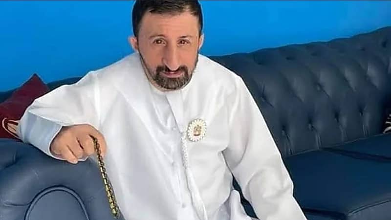 برقصة غريبة.. "كوكسال بابا" يحتفل باليوم الوطني .. فيديو