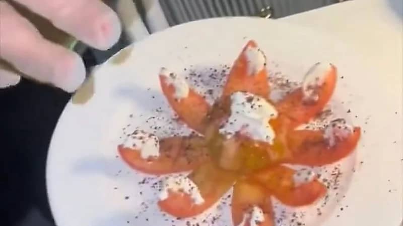 طبق مقبلات من حبة طماطم بـ 750  ريال ..فيديو