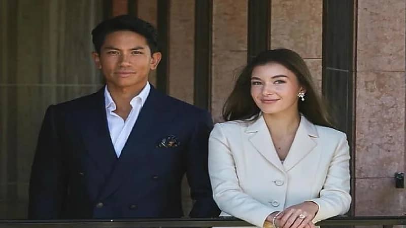 أشهر العازبين في آسيا يدخل عش الزوجية