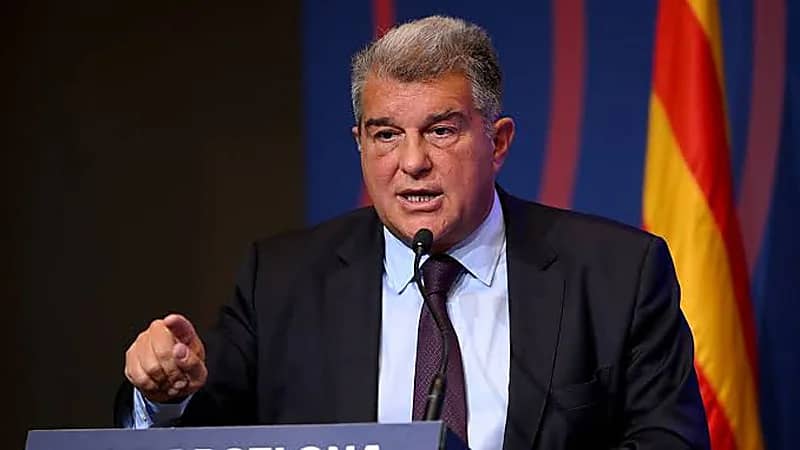 بعد تصريحاته الأخيرة  ..  حكام الليغا يقدمون شكوى ضد لابورتا