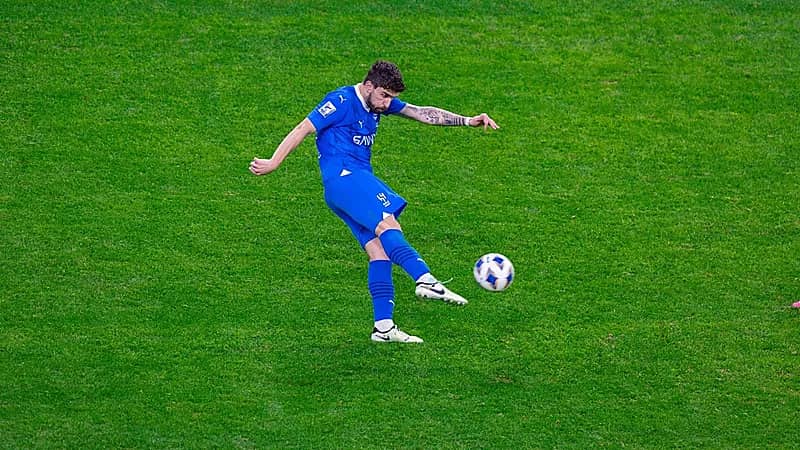 ردة فعل عصام الشوالي على هدف نيفيز .. فيديو