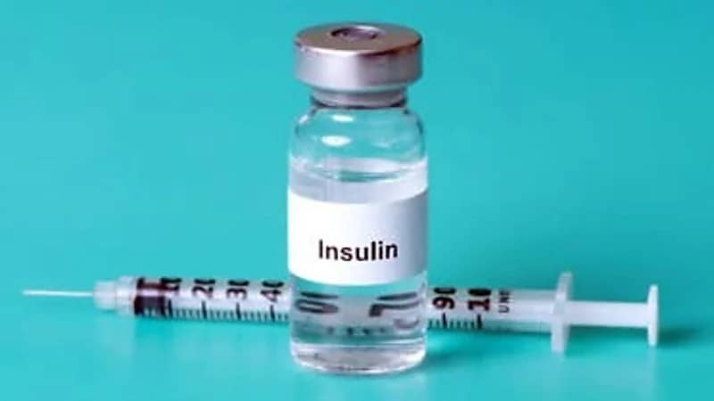 عبد السلام السليمان : إبر المضادات الحيوية لا تفطر