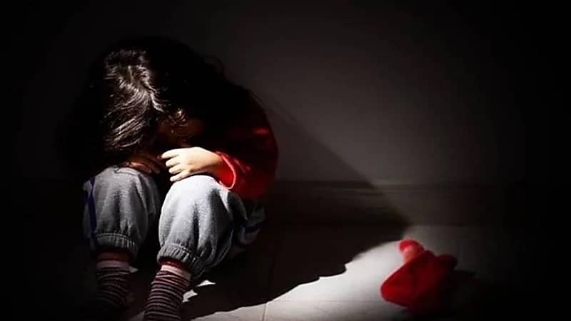 محامِ : السجن 5 سنوات وغرامة 300 ألف ريال عقوبة التحرش بطفل أو من ذوي الاحتياجات .. فيديو