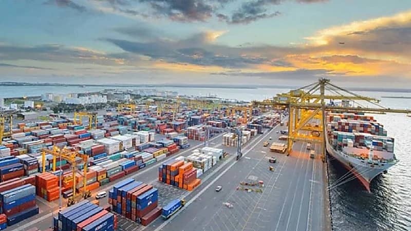 موانئ تزيد فترة إعفاء أجور تخزين الحاويات بميناء الملك عبدالعزيز