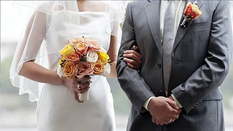 إيجابيات وسلبيات الزواج في عمر متأخر.. فيديو