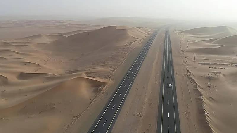 اصطدام مروع لـ 13 سيارة على طريق بيشة