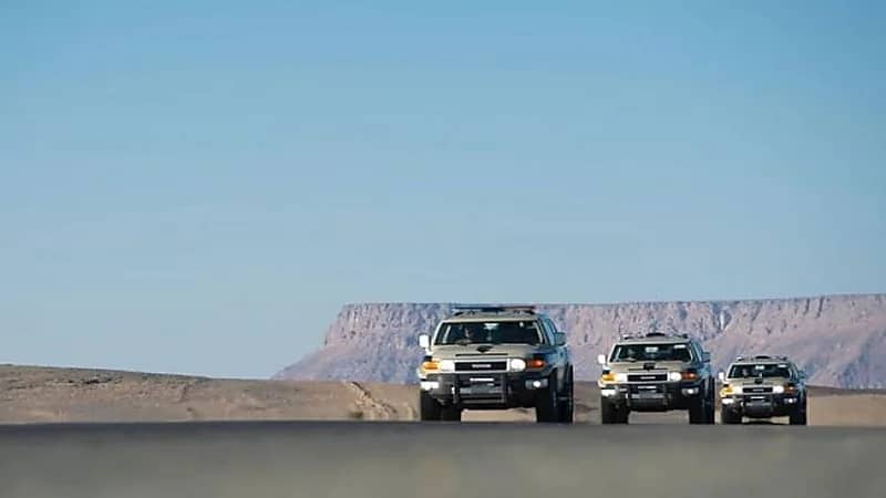 القبض على 3  مخالفين لتهريبهم مواد مخدرة بعسير