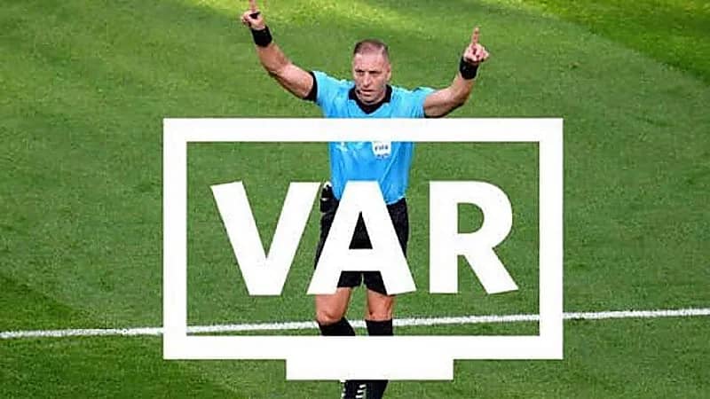 ‎اقتراح بتعديل تقنية الفار قد يسمح للمدرب بإيقاف المباراة 60 مرة